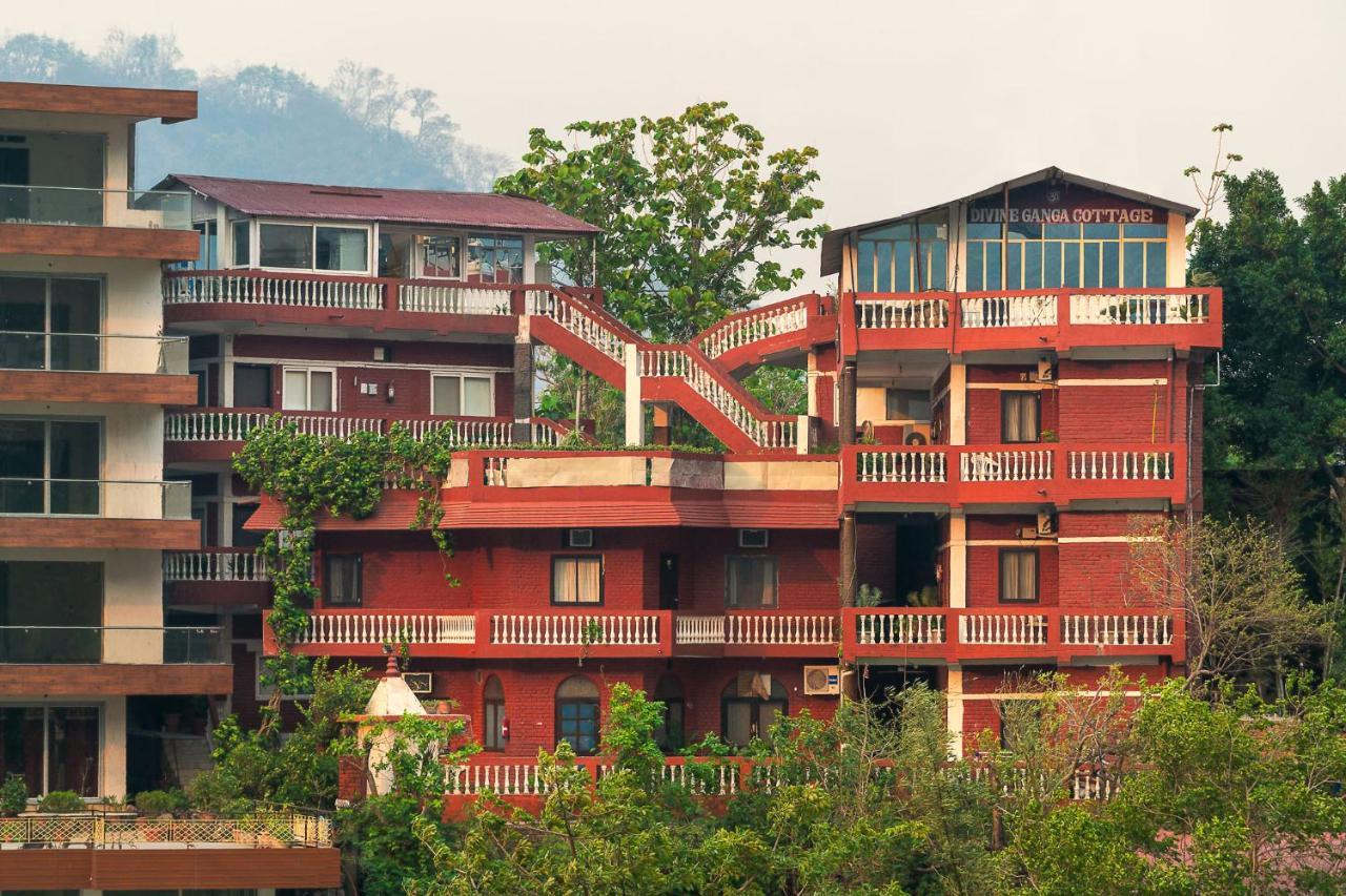 Hotel Divine Ganga Cabaña Rishīkesh Exterior foto