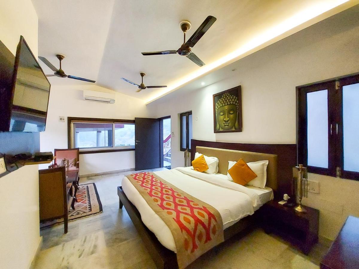 Hotel Divine Ganga Cabaña Rishīkesh Exterior foto