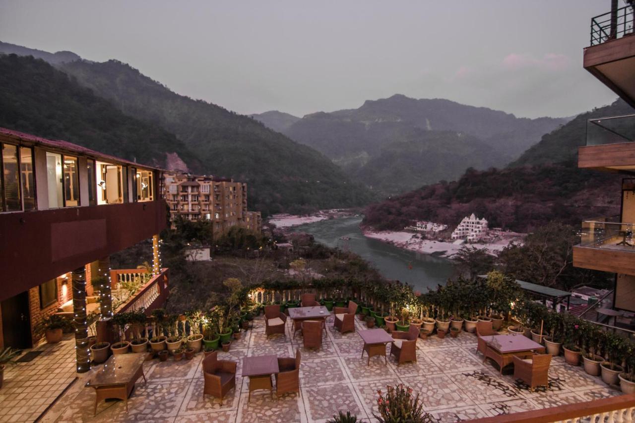 Hotel Divine Ganga Cabaña Rishīkesh Exterior foto