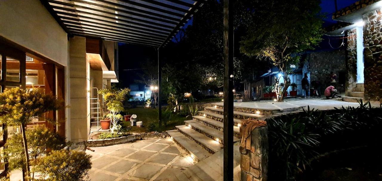 Hotel Divine Ganga Cabaña Rishīkesh Exterior foto